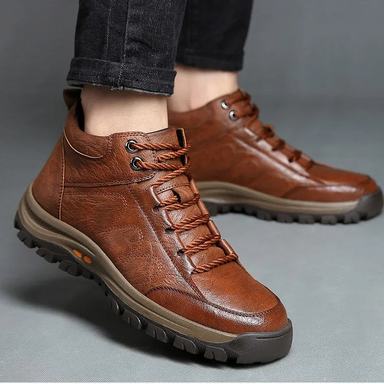 🔥50% zniżki dzisiaj, nie przegap!🐂 Męskie buty ortopedyczne wykonane są z wysokiej jakości włoskiej skóry bydlęcej 👞 Łagodzą ból ✅ Wygodne chodzenie