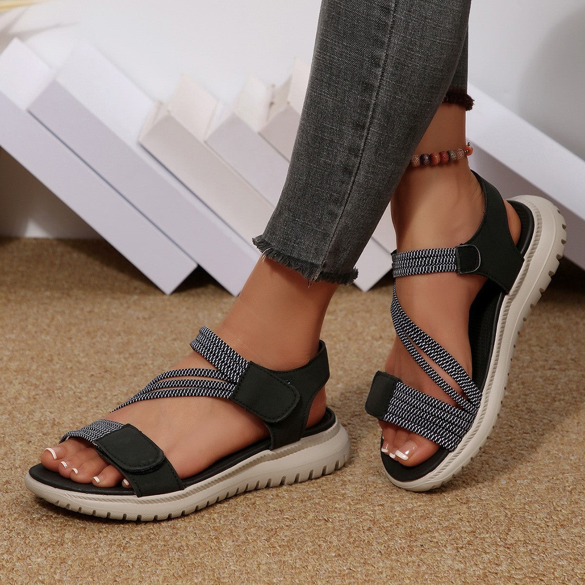 🔥Specjalna oferta letnia: klasyczne sandały ortopedyczne na lato, łączące wsparcie i oddychalność - ergonomicznie zaprojektowane wsparcie łuku stopy, regulowana szerokość i pochlebne linie nogawek.